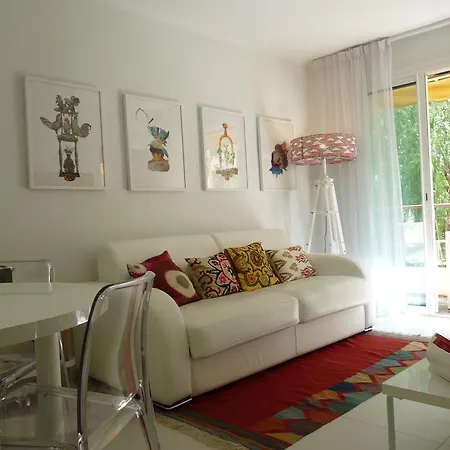 Apartment 85 Cannes